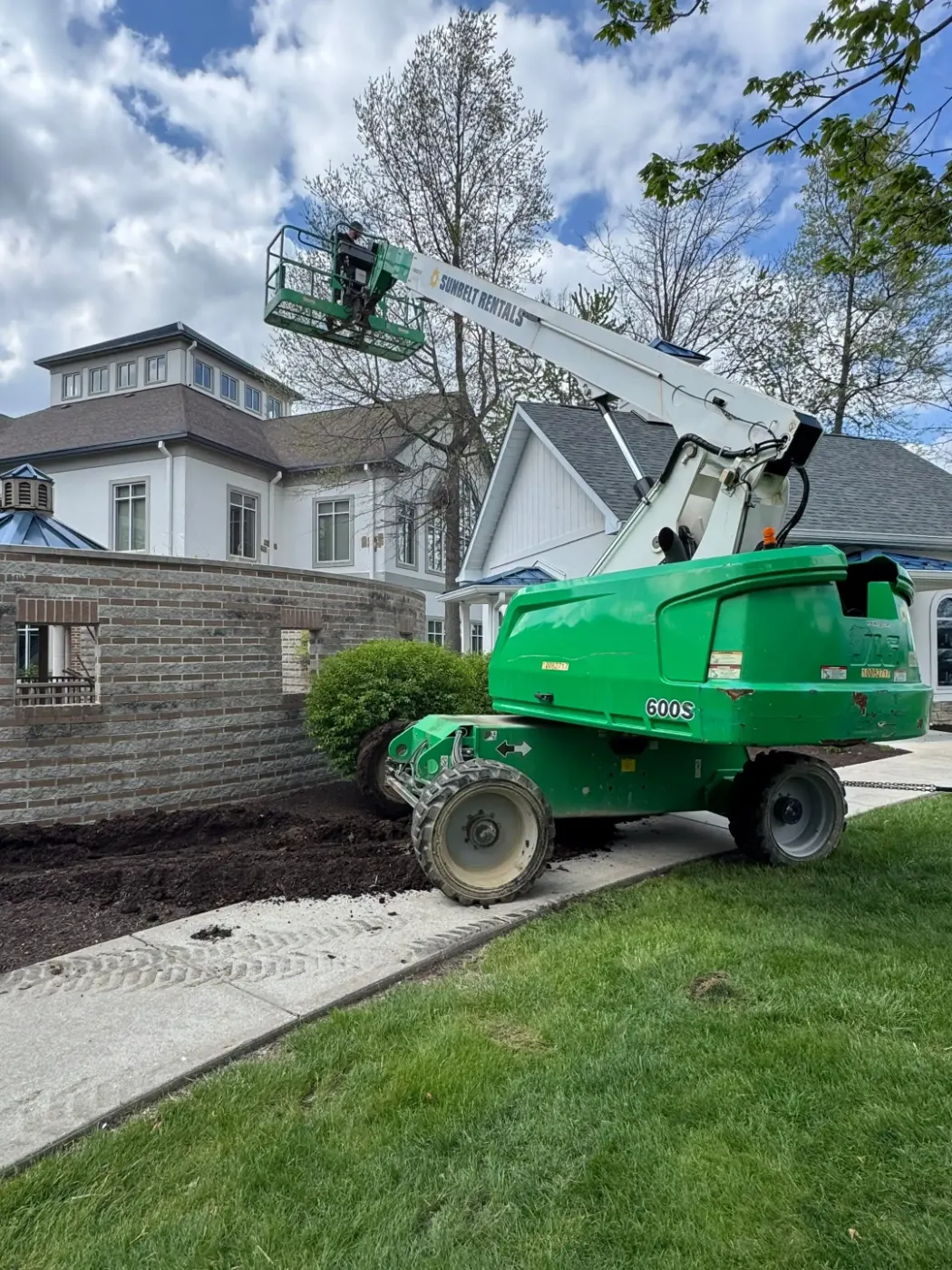 Manufacturer-certified roof installation in Charlestown